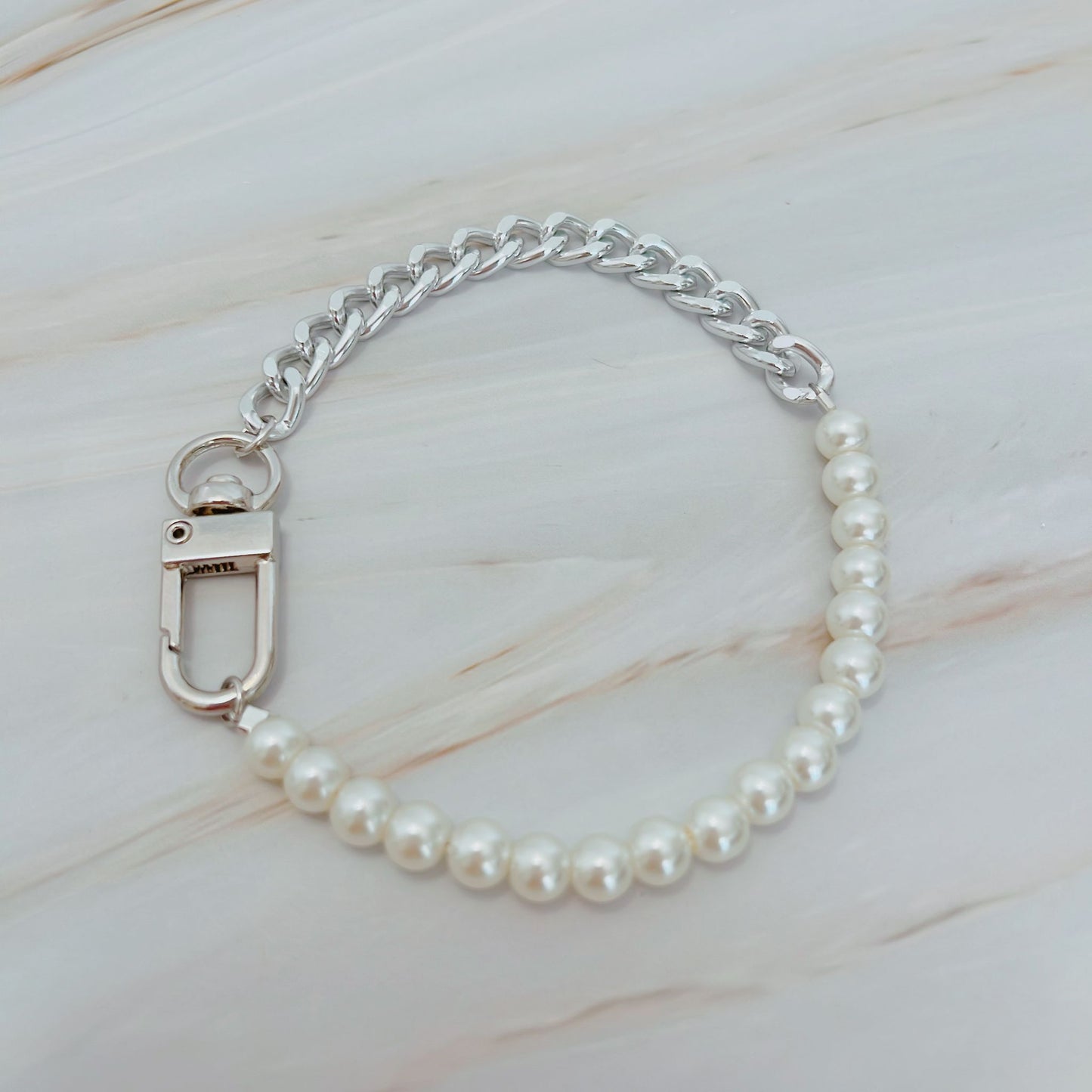 Chain and Pearls Bracelet Men
