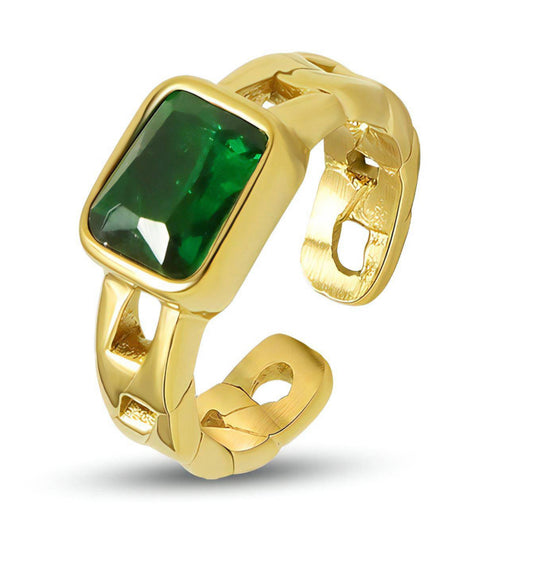 Queen Emerald Gold Ring
