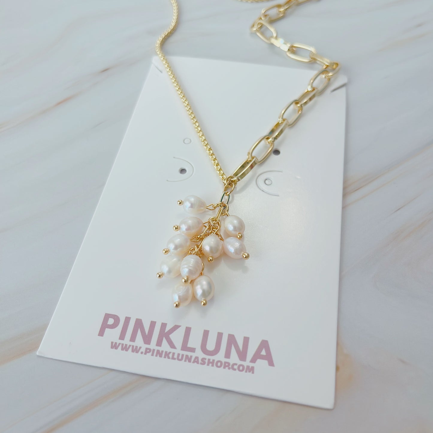 Long Chain with Pearls