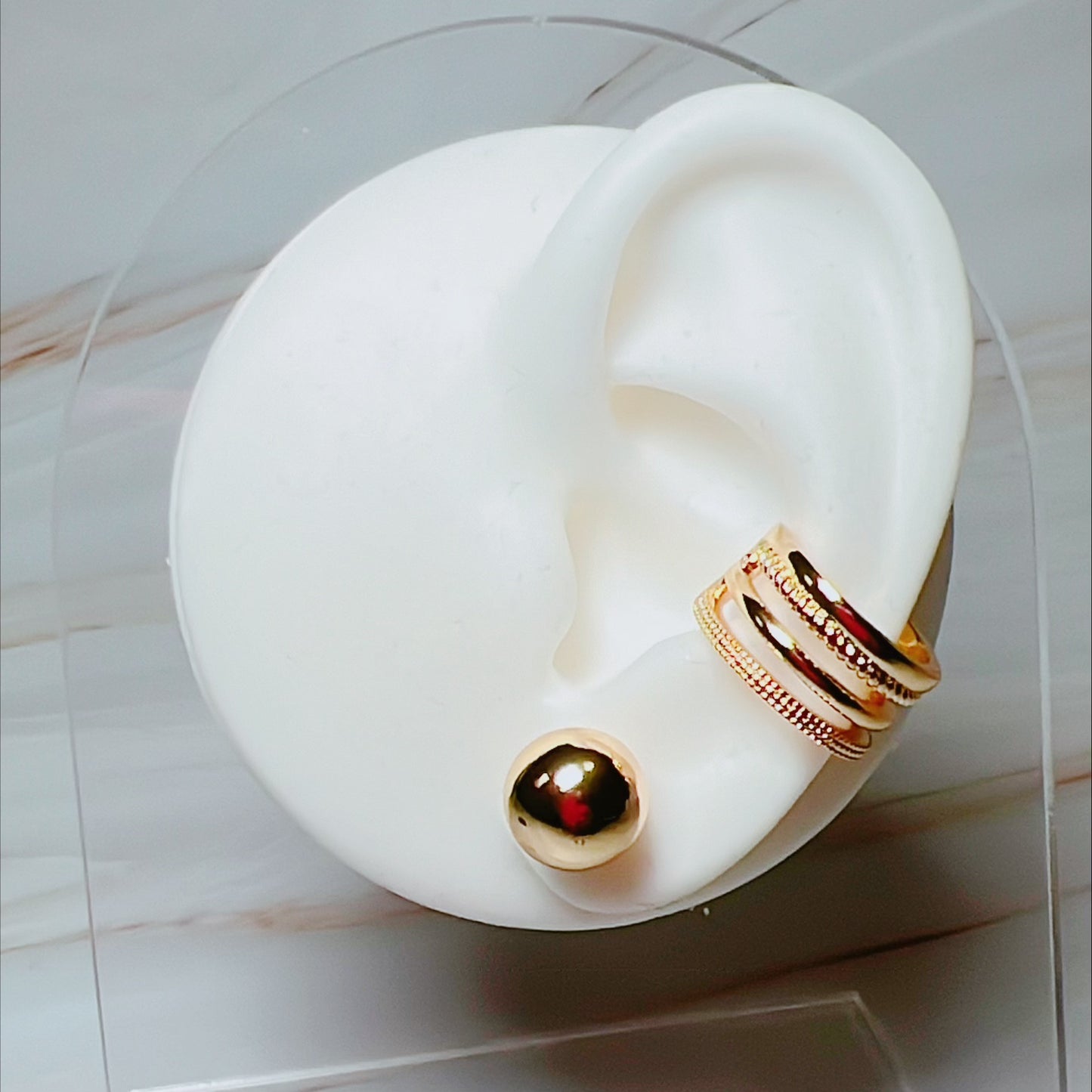 Gold ear Cuff